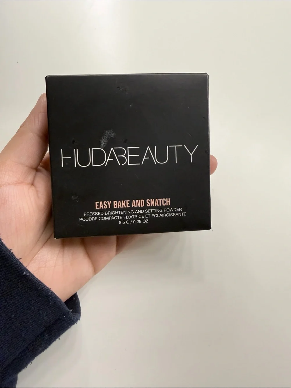 HUDA Beauty Easy Bake & Snatched Pressed Powder
